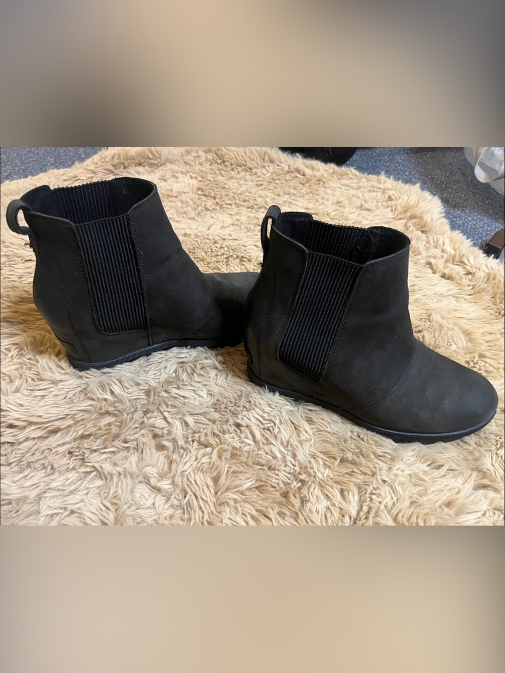 Sorel Black Chelsea Ankle Boots - Slip-On Nubuck Booties